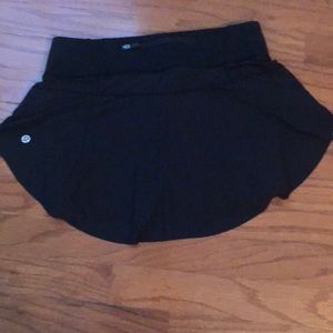Lulu lemon skirt